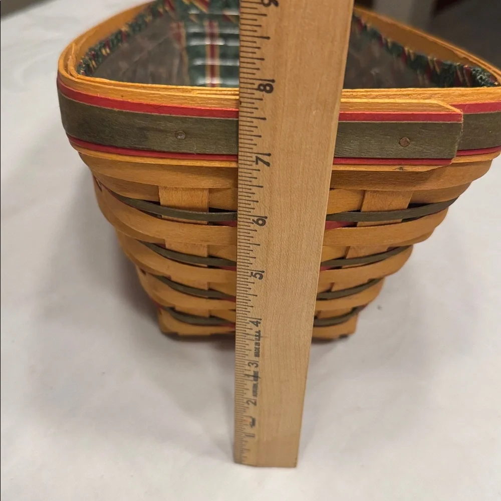 Longaberger Handwoven Holiday sleigh basket.  1997